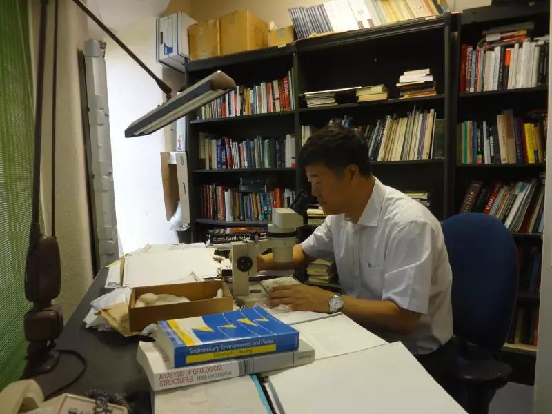 致敬教师的视频,致敬老师的话语