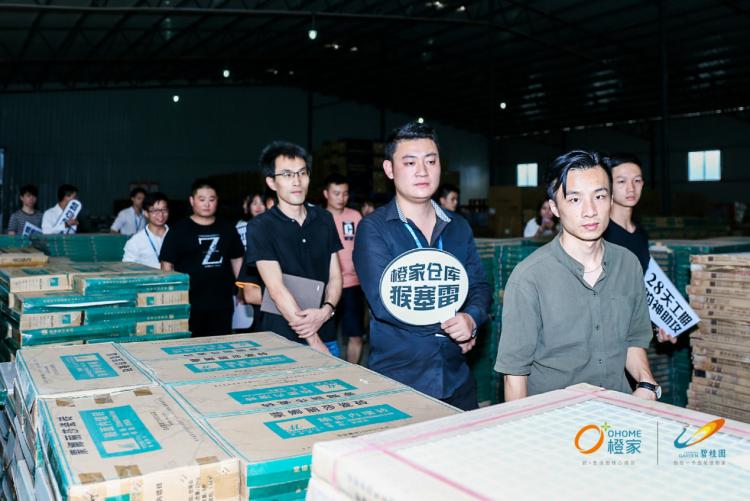 权威观察团探秘橙家长沙神秘仓库，传奇后端实力震撼亮相