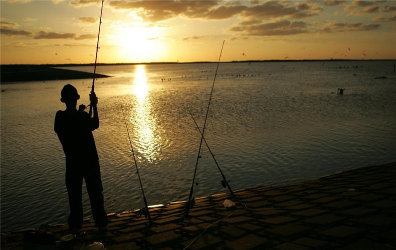 细线怎么遛大鱼,小钩细线遛大鱼是真的吗