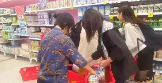 微商和代购最新规定,朋友圈里的微商和代购