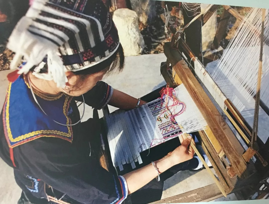 广西壮族服饰,广西百色壮族服饰