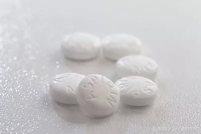 吃阿司匹林有血点要紧吗,吃阿司匹林出血点是什么样的