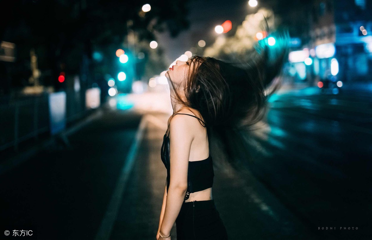 独自漂流在异乡,独自一人漂流