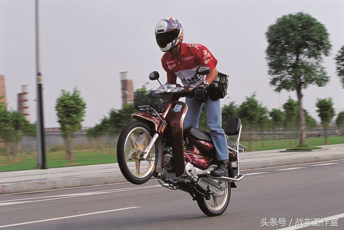 隐藏在绿化带里的罪恶,隐藏在黑暗深处的罪孽