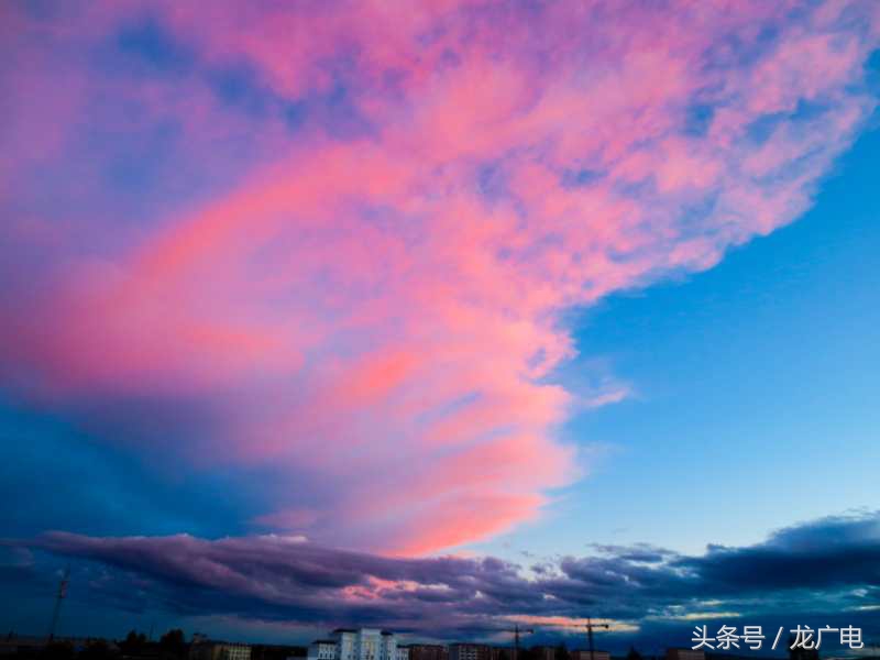 傍晚在海上看一场绝美晚霞,在海上看一场绝美晚霞