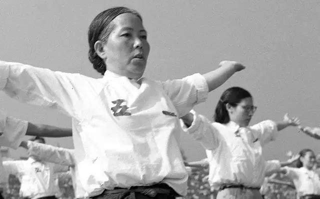 小时候的广播体操真的有用吗,中国人的体操