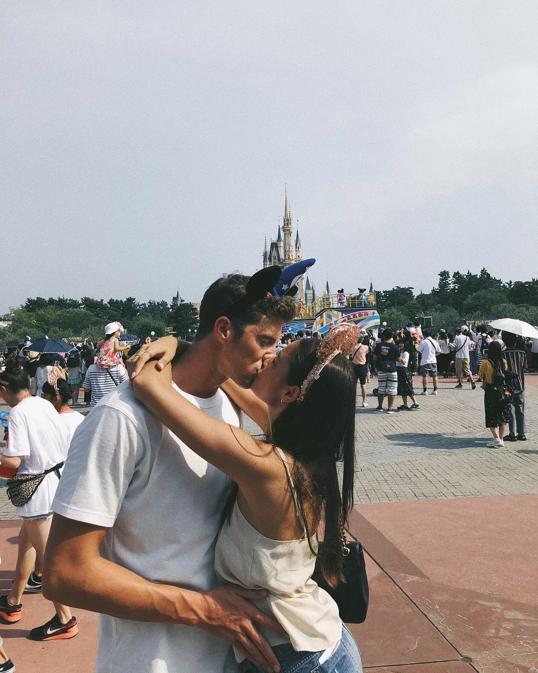 靠自己努力成功的人物,最经典的一次维密走秀