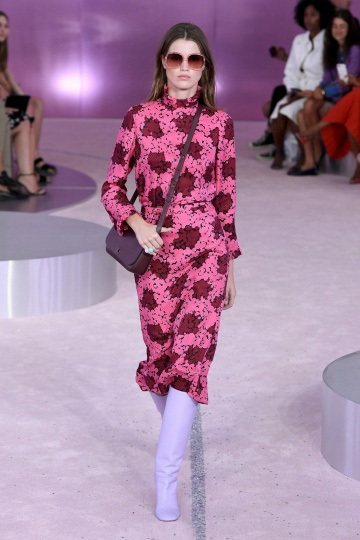 2019女装秀场潮流时尚,2019时装周高级服装秀