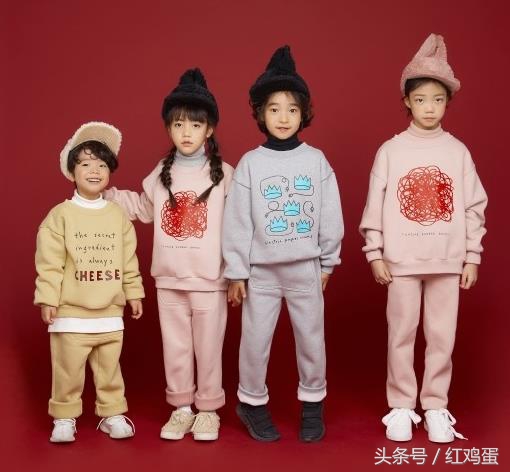 韩国冬季童装穿搭,今年童装韩潮流行款式