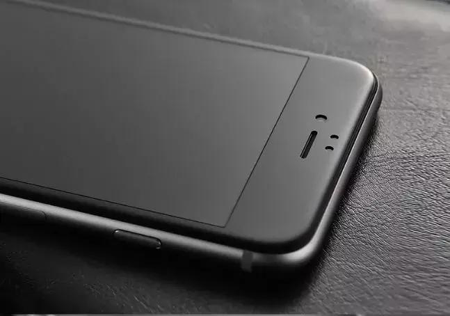 手机摔了几次了钢化膜没裂,手机屏摔坏了钢化膜没坏怎么回事