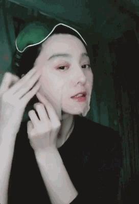 下了长途机依然美到炸!这才是明星在飞机上最爱做的秘密!