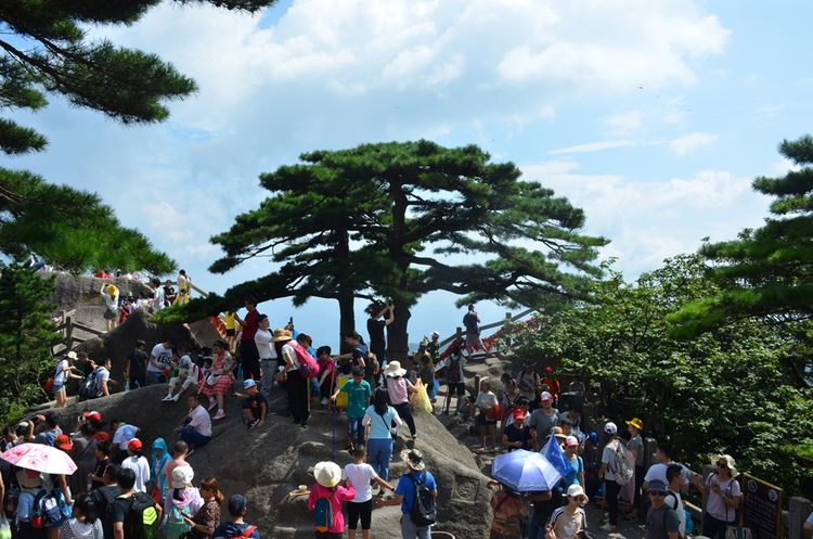 八月的黄山风景,独一无二的一品黄山
