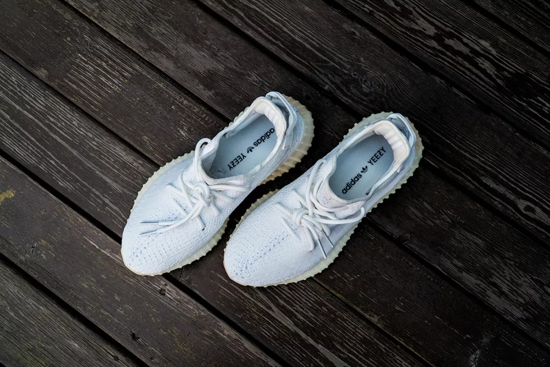 小白鞋巅峰作品,yeezyboost350v2分男女款吗