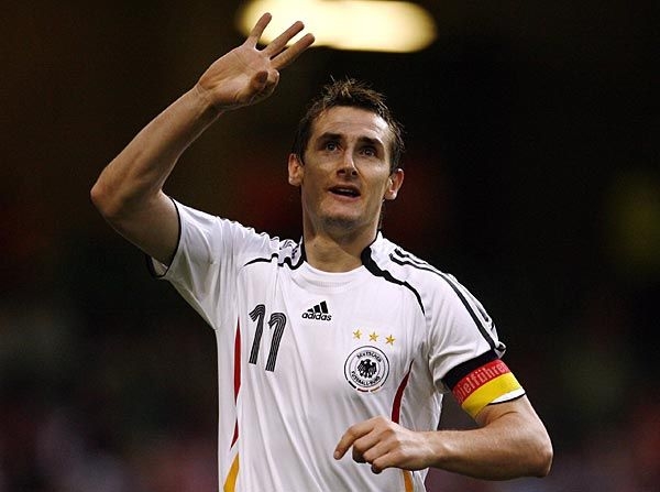 世界足坛历史最佳阵容11人,2021世界足坛最佳11人