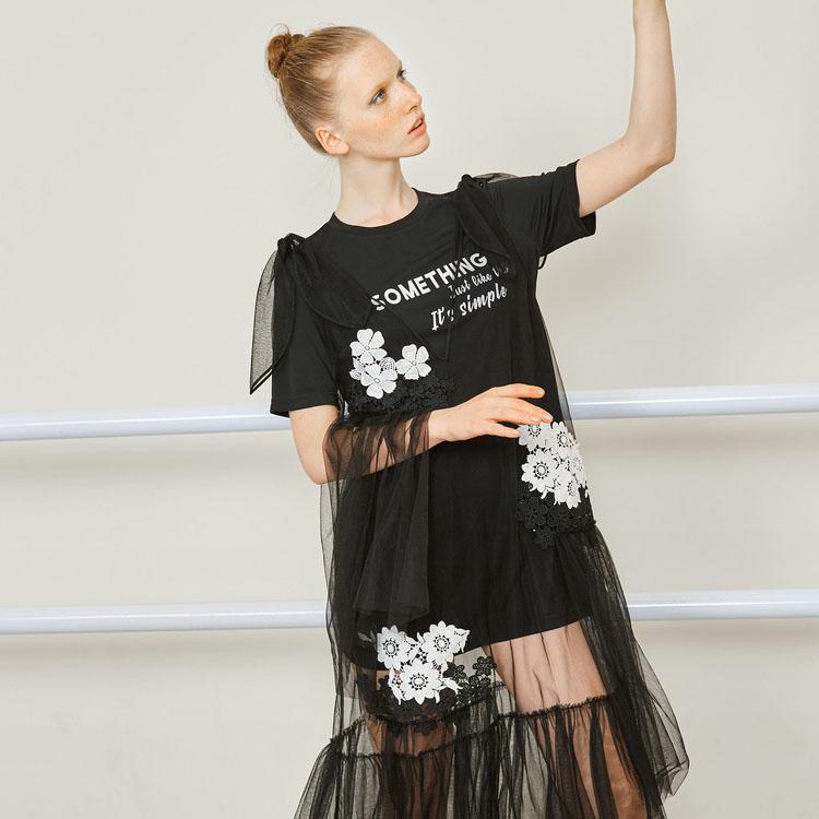 平胸穿什么连衣裙好看,平胸穿裙子怎么显大