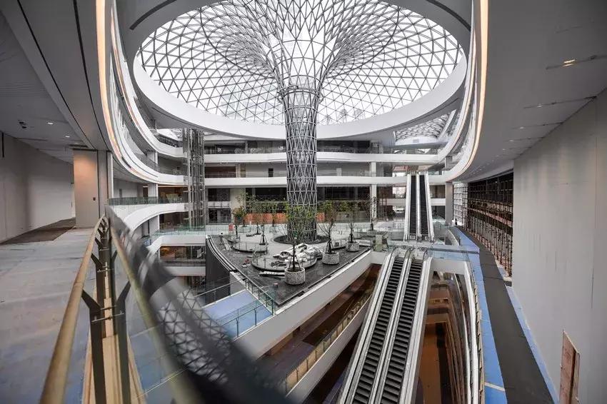 新晋高颜值商场LuOne来了!风铃幕墙穹顶天窗……一站式满足