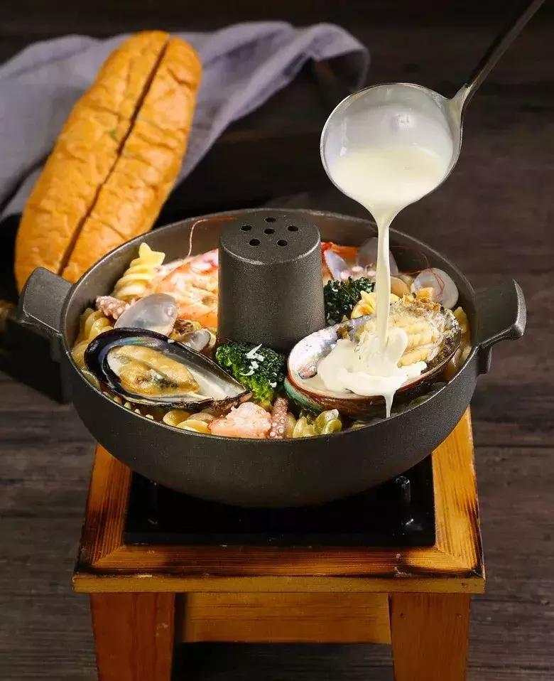 新晋高颜值商场LuOne来了!风铃幕墙穹顶天窗……一站式满足