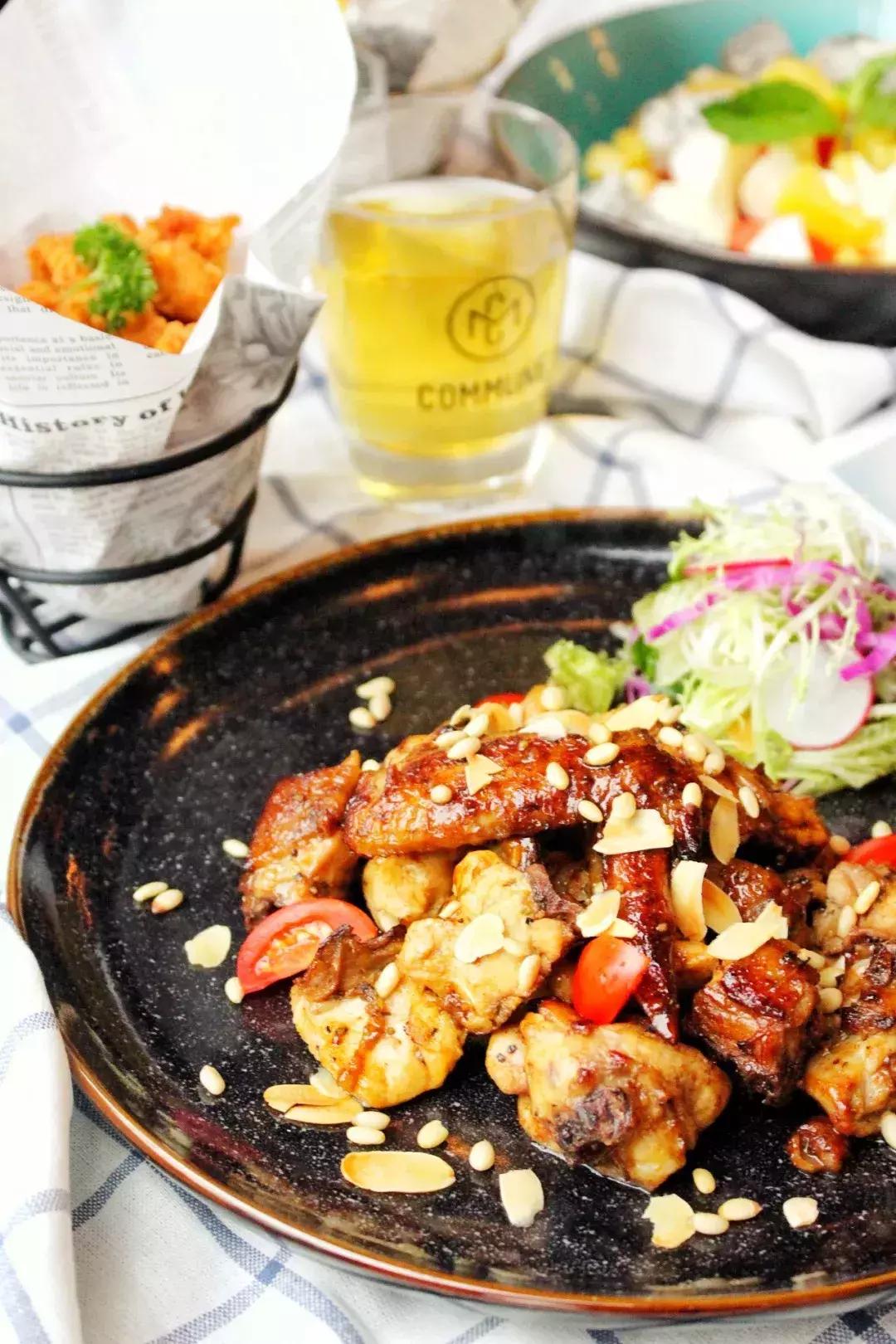 畅饮半个月！这家“自选型”酒吧就在民歌湖酒吧街！