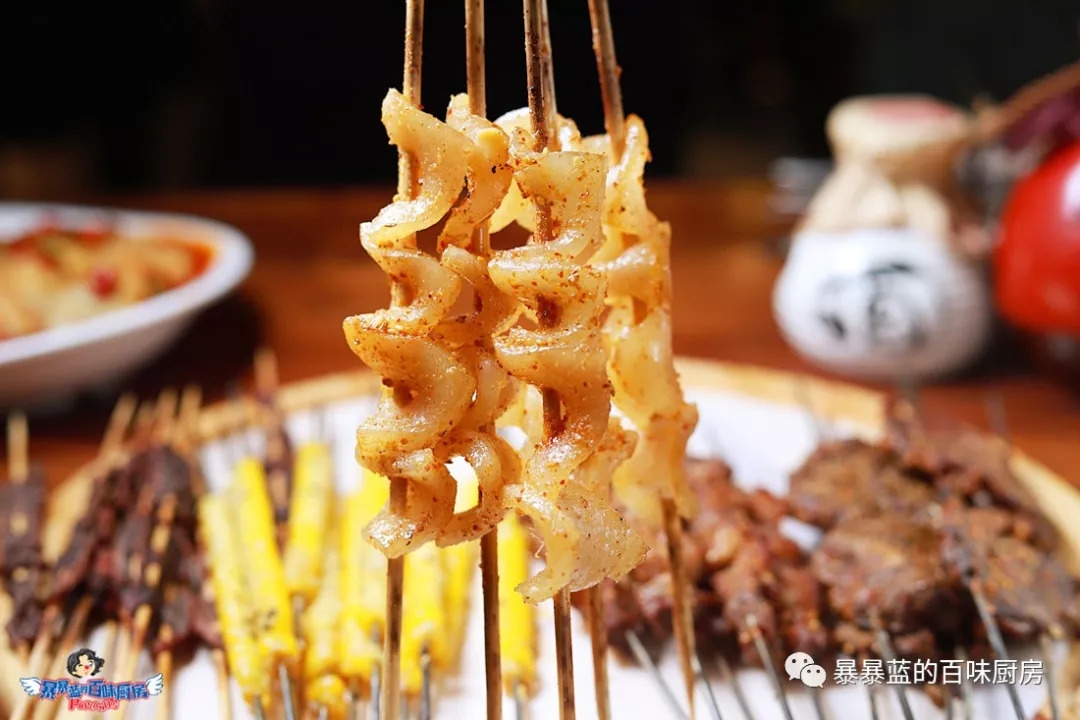 吃腻了自己城市的烧烤,吃腻了火锅烧烤