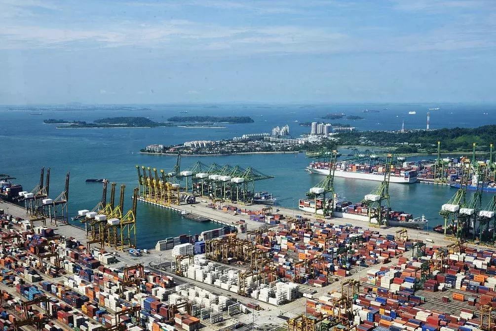 新加坡是个美丽的城市,新加坡是个好国家