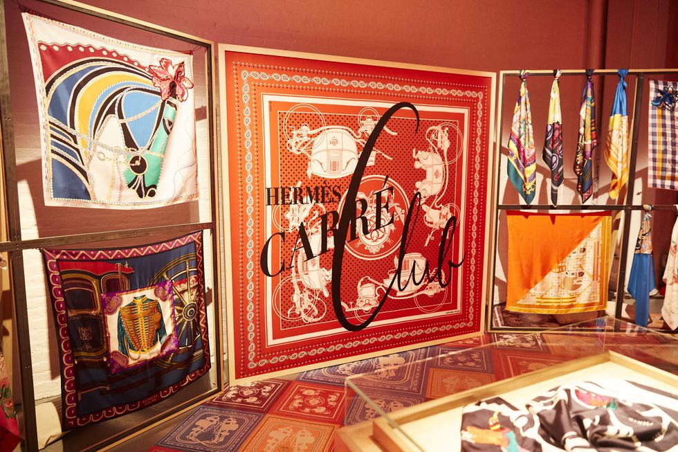 Hermès丝巾为何让全世界女人都着迷？爱马仕丝巾俱乐部给你解答