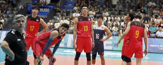 中国男排遭遇世联赛首败,比中国国足差的有哪些