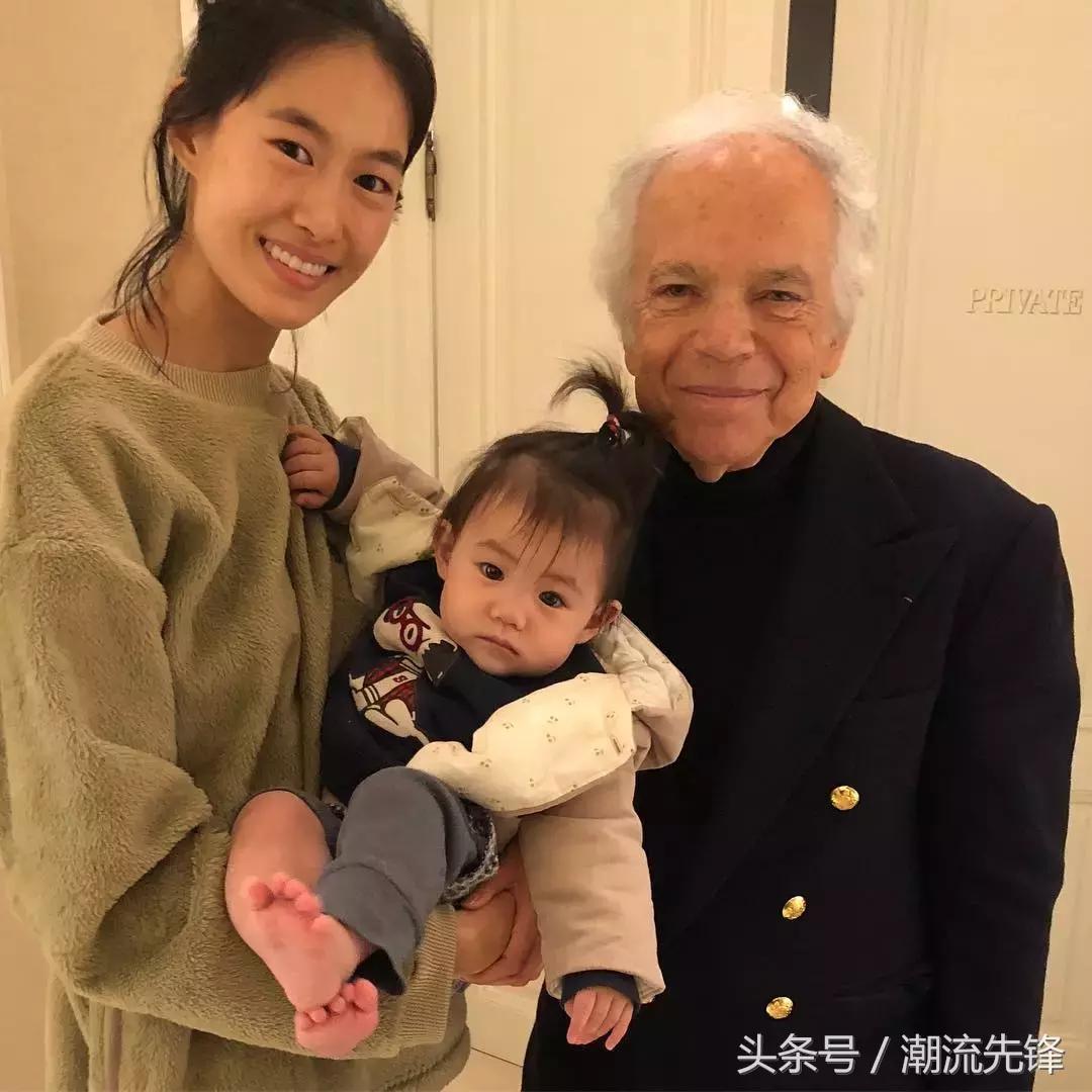 陈冠希给女儿设计鞋,陈冠希为女儿穿潮牌