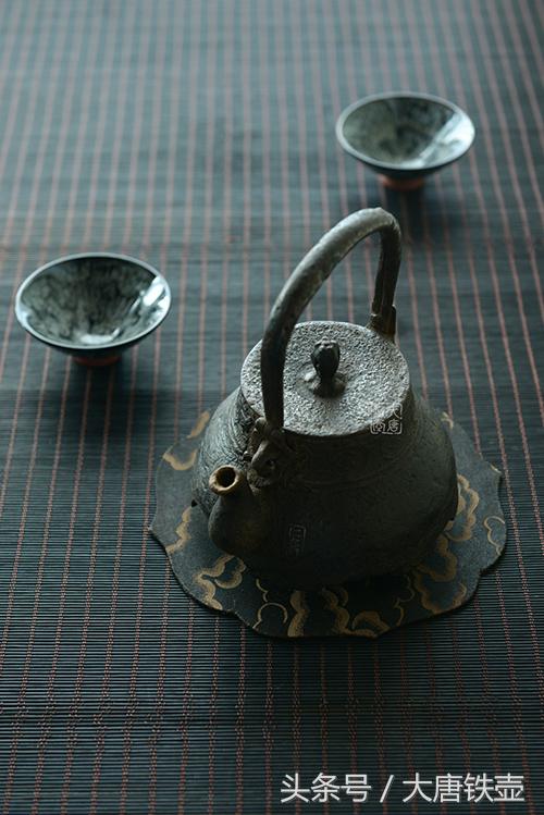 中国龙风刀铁壶价值,铁壶收藏