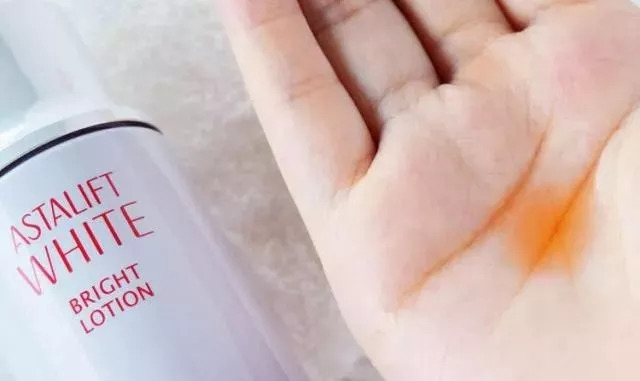 适合夏天使用的10款日本美白化妆水！