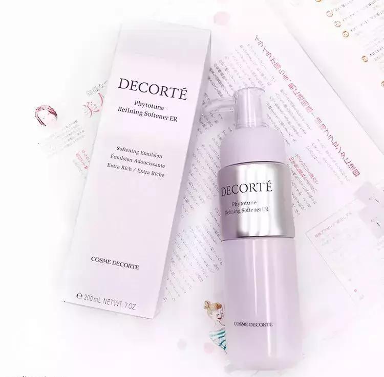 什么牌子的爽肤水保湿美白最好,哪个牌子的爽肤水补水美白效果好