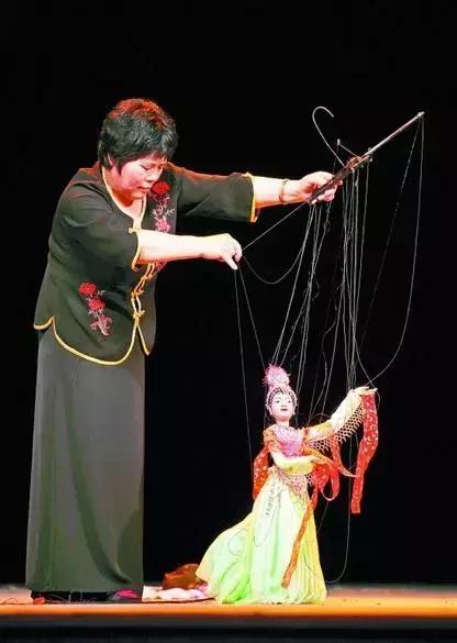 非遗展演让市民大饱眼福,观非遗展览品文化盛宴