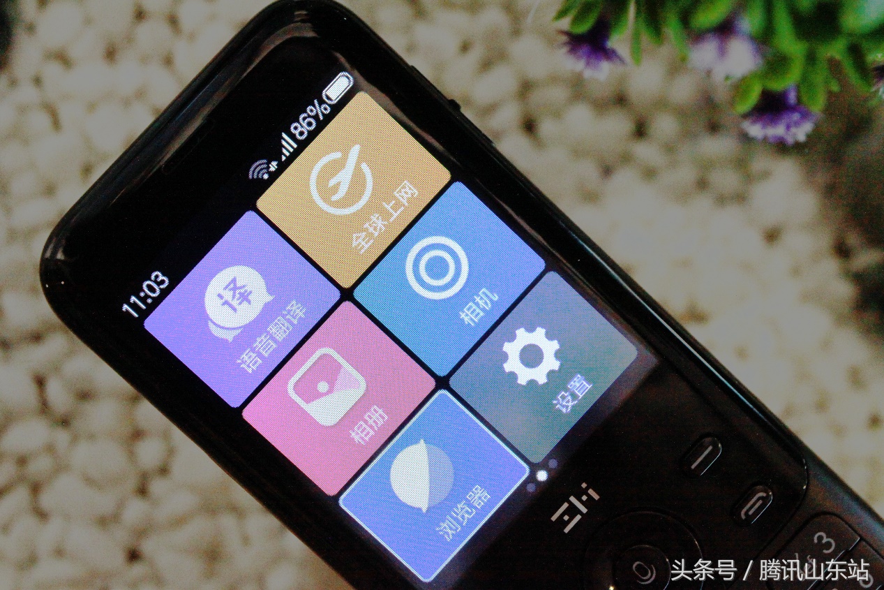 怀旧与时尚的碰撞,复古与科技的碰撞