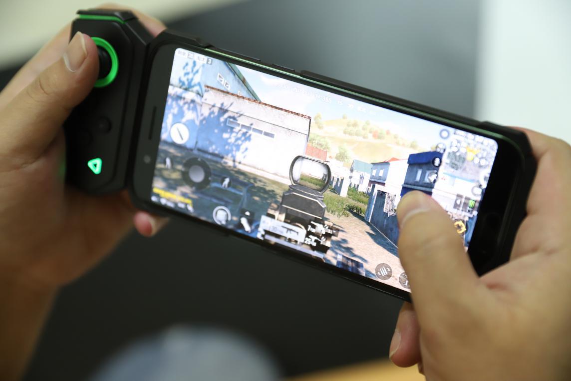 黑鲨手柄如何玩崩坏三,黑鲨能玩vivo服的崩坏三吗