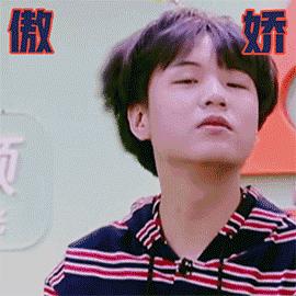 消防员被困电梯无奈拨打119求助,消防员被困电梯无奈打119