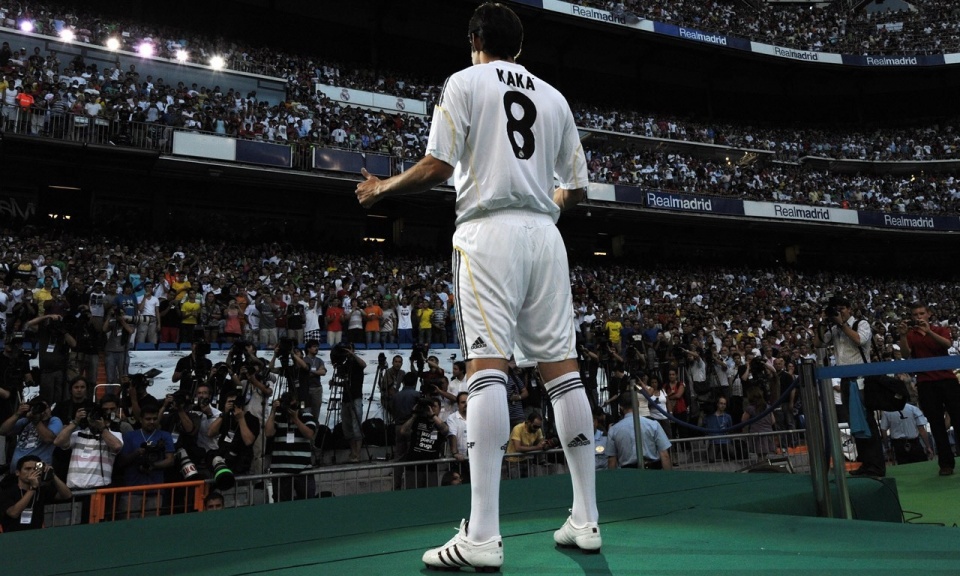 卡卡意气风发,鲜衣怒马少年时卡卡