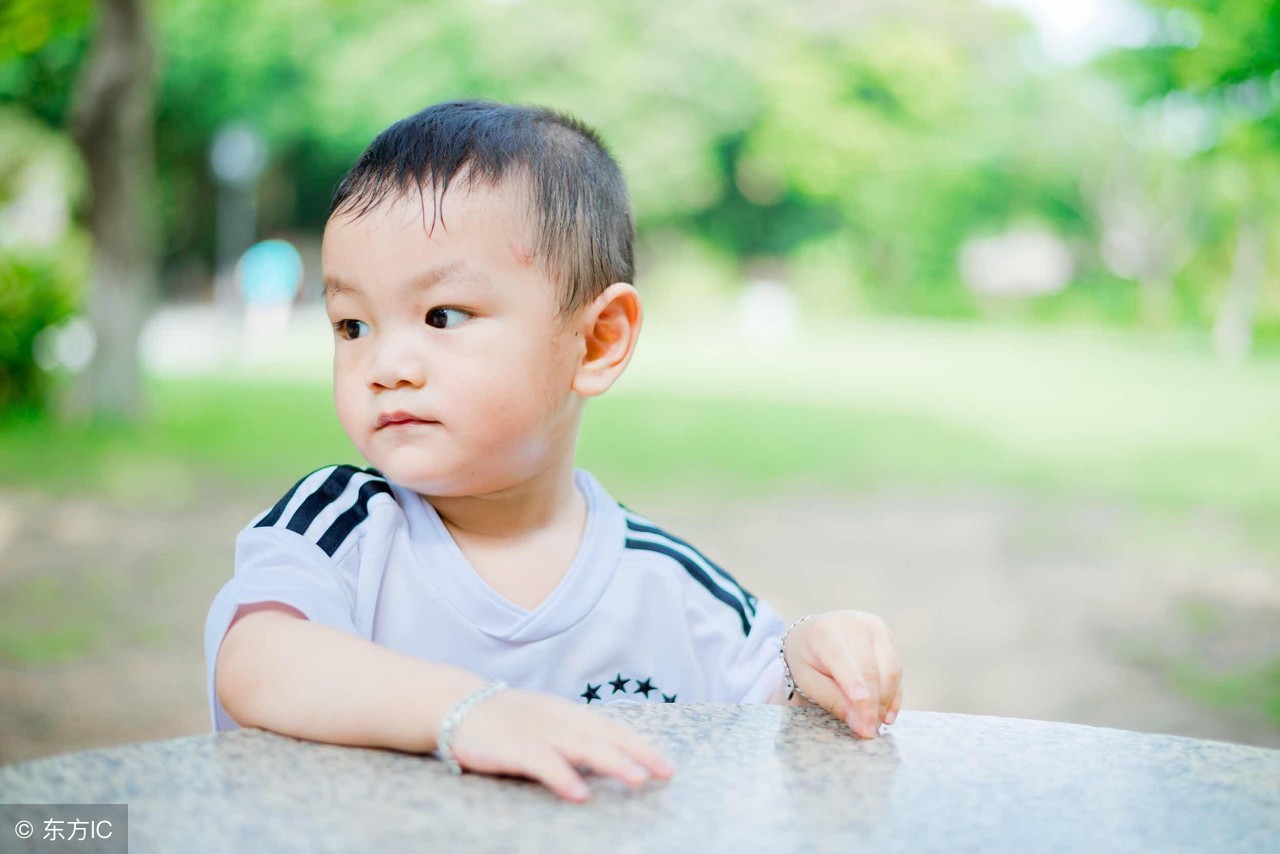 针对写作业写得慢的孩子怎么做呢,孩子写作业太慢太磨蹭的七种对策