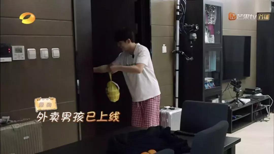 我家那小子武艺图片,我家那小子武艺和父亲合唱