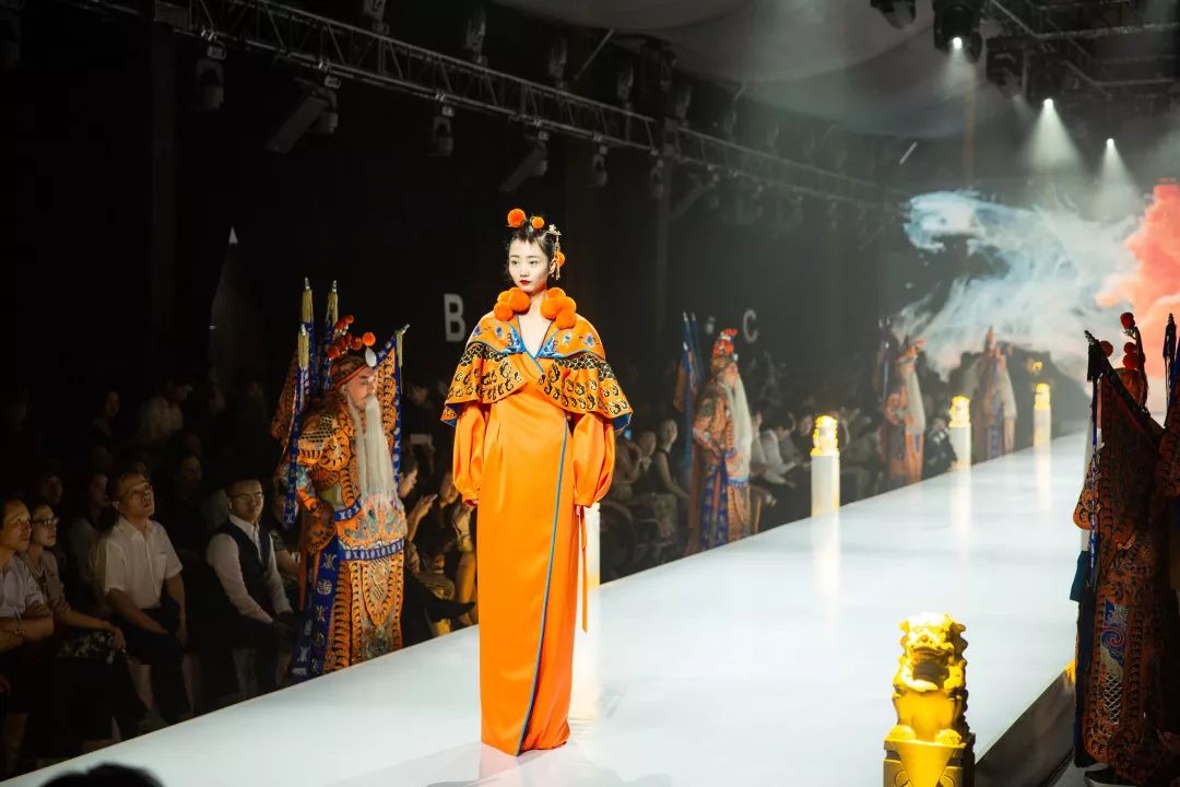 2019北京时装周完整视频,2020北京时装周开幕