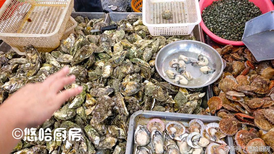 岛城中秋假期，农贸市场人挤人，海鲜价格翻倍涨，马鮹子40块1斤