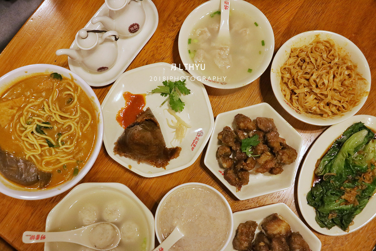 这间高人气的厦门小吃店，居然隐藏在小区的拐角处