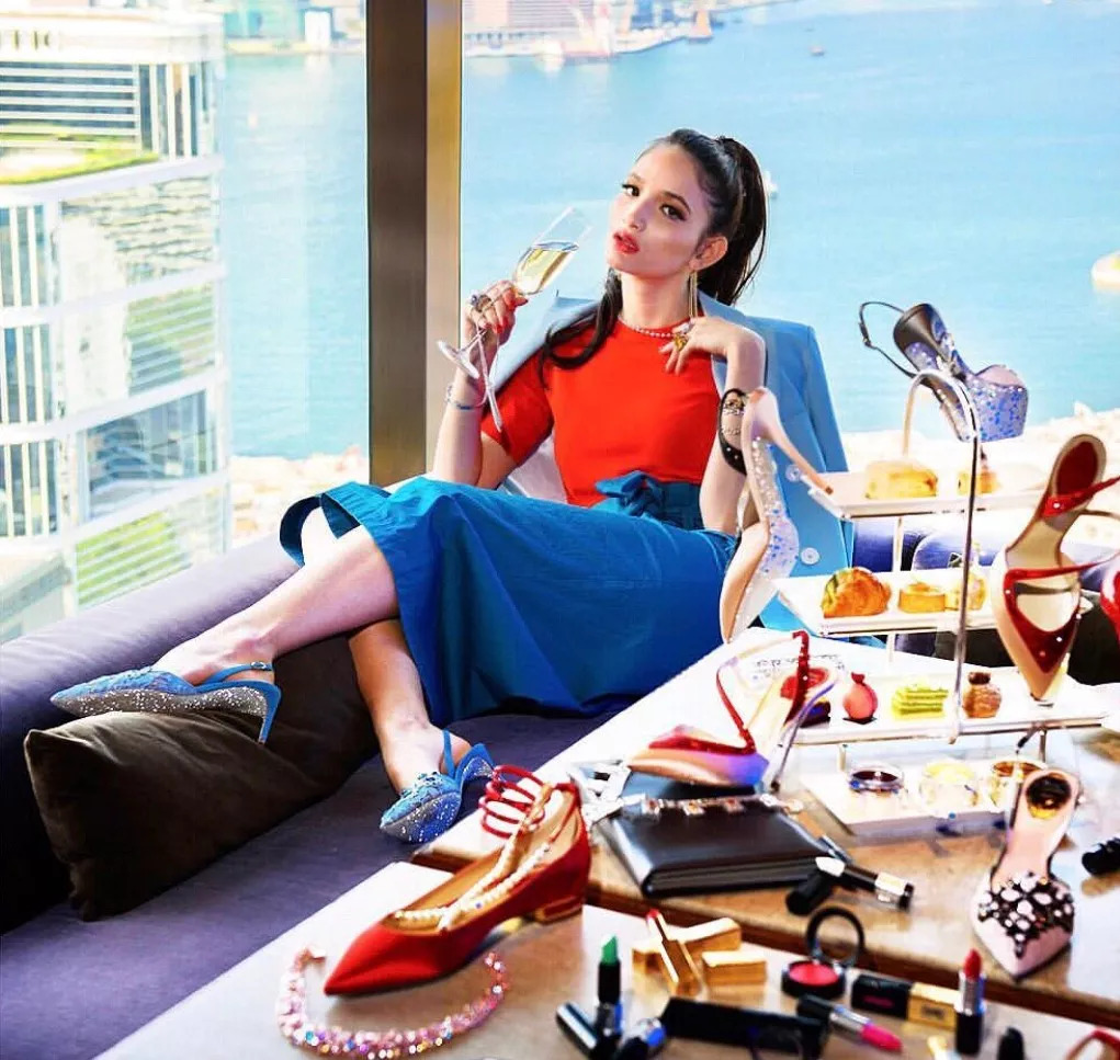 renecaovilla鞋价,renecaovilla店员试鞋