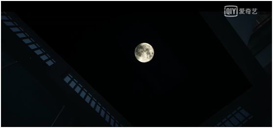 用色精彩,用光讲究,构图精巧!这部热播剧值得摄影师借鉴