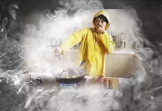 黑科技把油温控制在230°，你家或许就不需要油烟机了