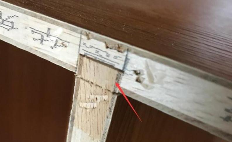 朋友们说这个酒柜太普通了,可看到拼装方式,直夸木工专业