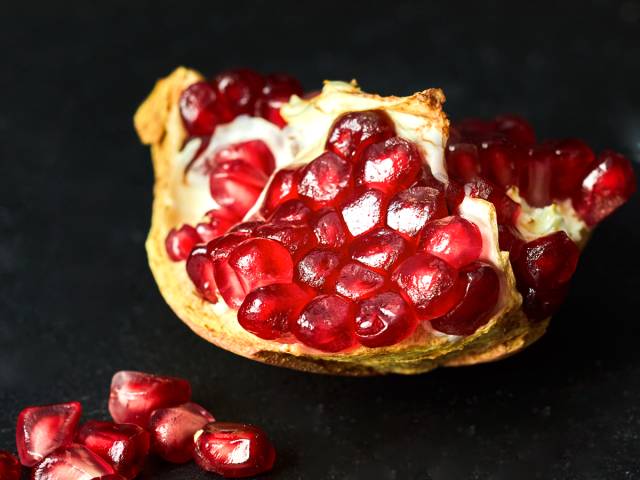 头茬正宗突尼斯软籽石榴,石榴突尼斯软籽石榴黑珍珠