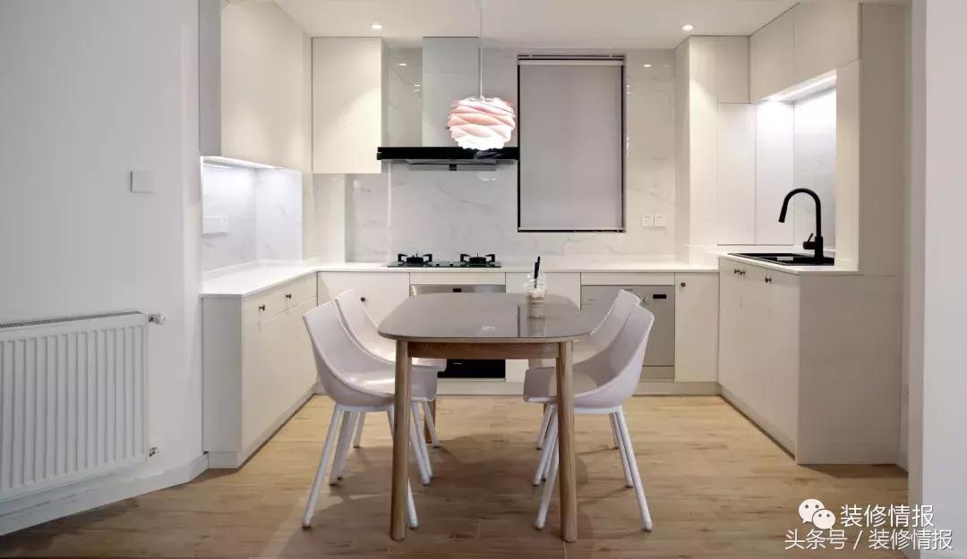 楼中楼的大厨房大餐厅的设计,斜的厨房怎么设计橱柜