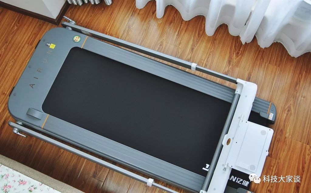 亿健智能跑步机m1测评,亿健精灵air跑步机怎么调节坡度