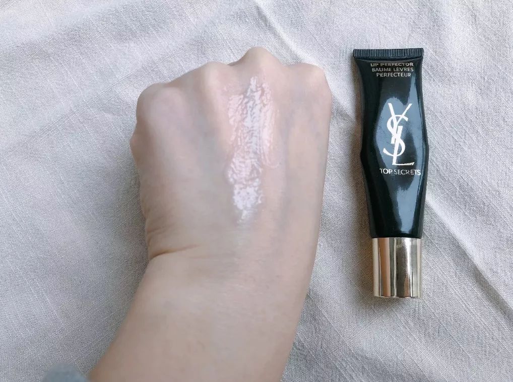 口碑爆表的12款秋冬润唇膏，不买你的嘴会不答应！