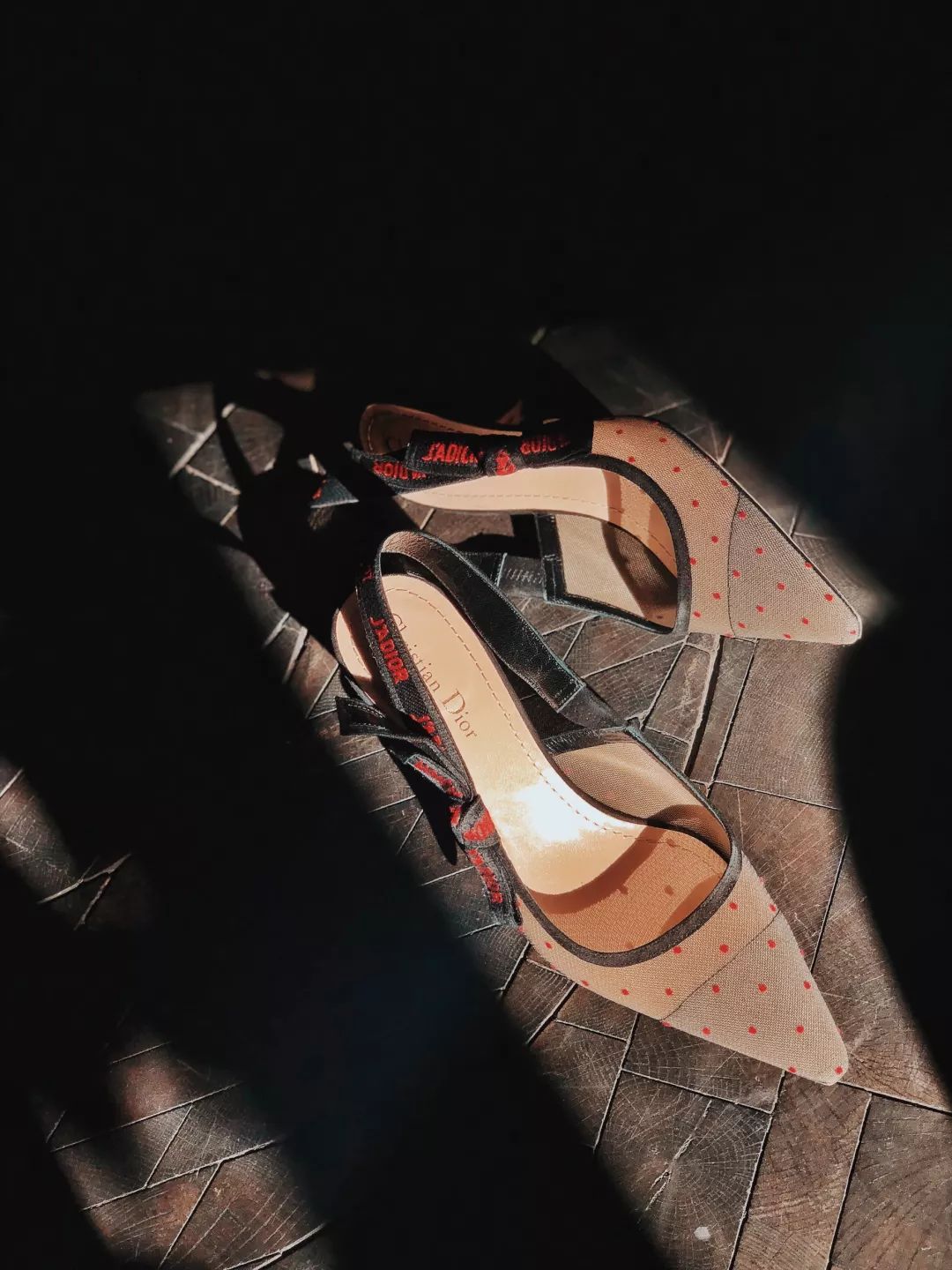 高跟鞋走秀时装周,2020秋冬高跟鞋时装周