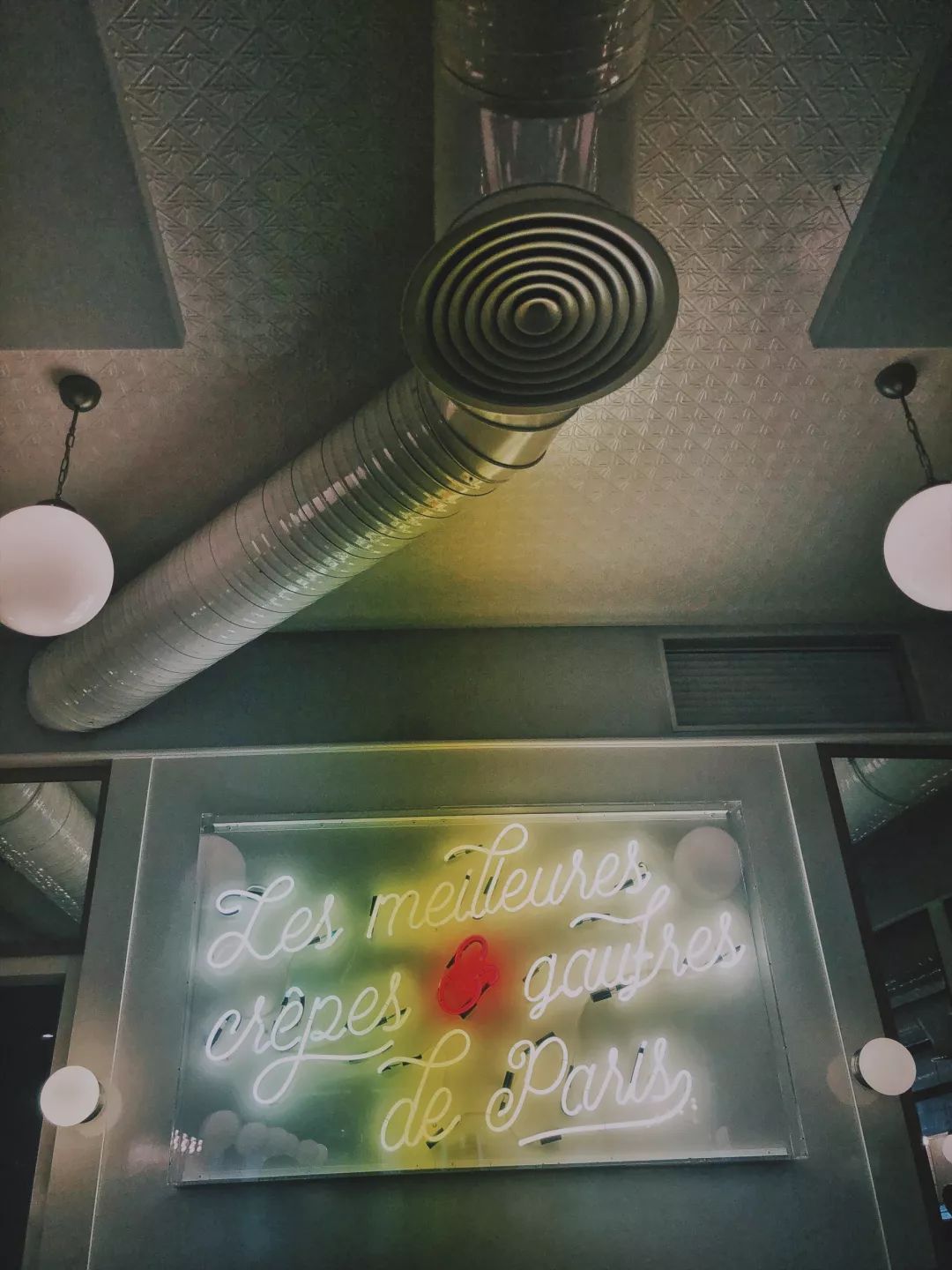 高跟鞋走秀时装周,2020秋冬高跟鞋时装周